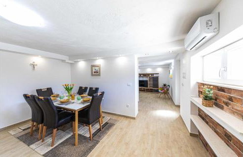 Amazing Home In Prgomet With Wifi - Foto 7