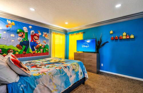 Spacious 7BR Retreat w Pool Game Room - Foto 55