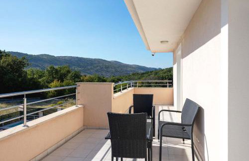 VILLA MILLA with private pool, jacuzzi, sauna, gym, max. 8 person - Photo 3