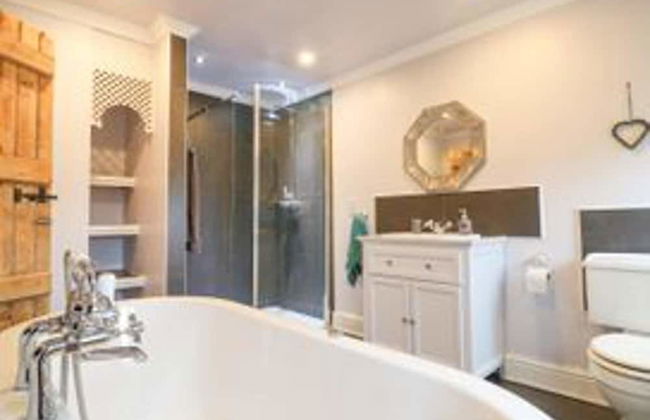 Derby Dream House - Cozy Retreat for Your Getaway - Foto 13