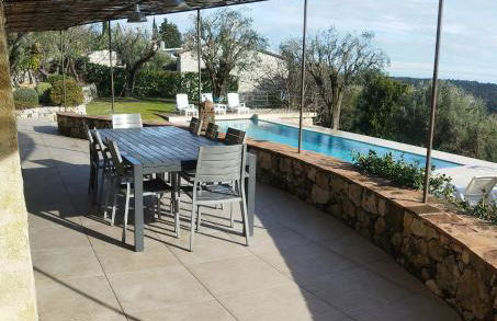 villa provençale en pierre avec vue sur la mer, piscine et jacuzzi - Foto 65