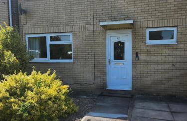 Spacious, 3 double bedroomed, free parking, 9 mins Elland Rd, nr Leeds City Centre - Foto 28