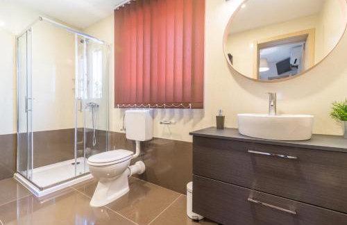 Superb villa Maxima with private pool, sauna, jacuzzi, playground for up to 18 persons, extra pool heating available - Foto 27