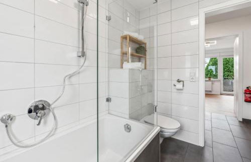 Modernes 6-Betten-Apartment mit Balkon und Parkplatz - zentrale Lage - Foto 22