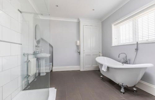 Ashbys Deluxe Studios with Free Spa included - Foto 30