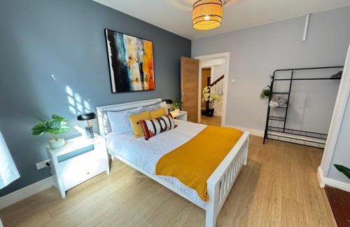 Very Large Central Property - Foto 24