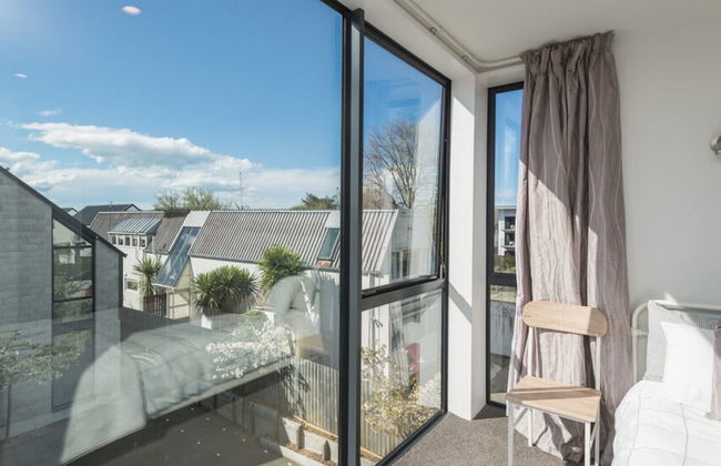 Kilmore Apartment - Photo 3