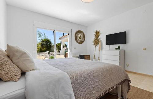 Villa Roco Marbella private pool and sea view - Photo 19