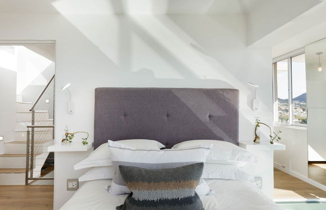 Modern, Chic Penthouse With Mountain, City Sea Views - Foto 7