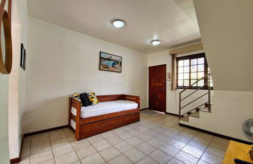 Casa de 2 Suítes com Internet Rápida e Comodidades - Foto 15