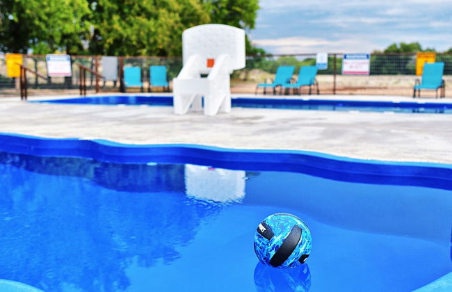 Son's Rio Cibolo - Glamping Cabin E - Foto 13