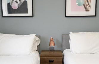 2 Bed Apt with free parking on driveway and free Wi-Fi - Photo 15