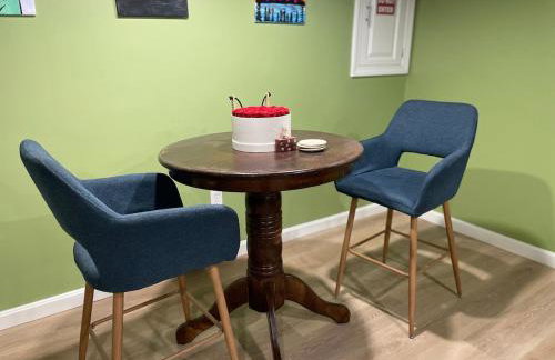 Chic City apartment in Providence - Photo 8