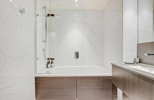 Cosy Manhattan Studio with Balcony - Foto 2