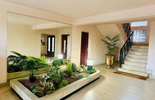 Bel Appartement Gare Centre Face aux Remparts 8 personnes Parking WIFI - Photo 4