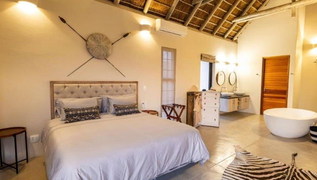 Villa in Hoedspruit With a Jacuzzi - Foto 4, Habitación