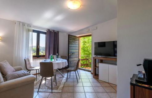 Stunning Apartment In Montemonaco - Foto 2