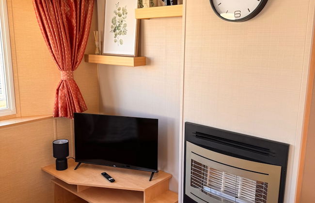 3 Bed Caravan - Side Gated Decking, Wifi, Pets - Foto 21