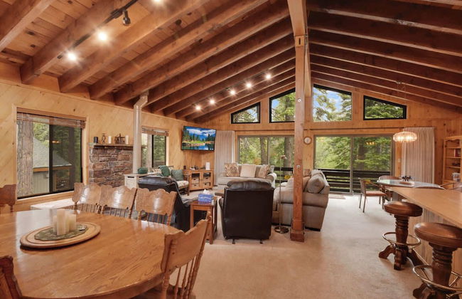 Lake Tahoe Treasure! Minutes From Beach & Skiing - Foto 30