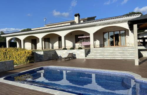 Villa in Mas Mora near Costa Brava Beaches - Photo 1
