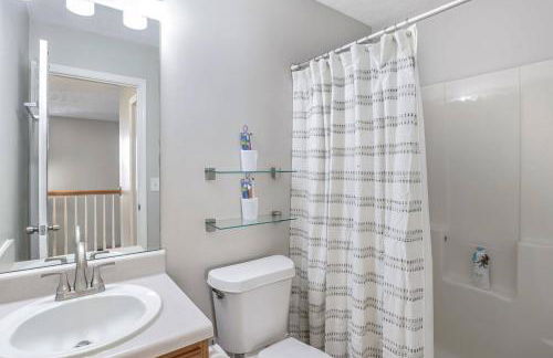 Suburban Retreat Cozy 3 Bedroom- Very accessible - Foto 15