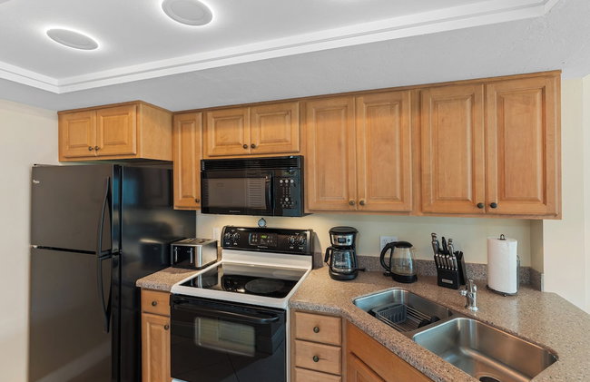 End Unit - Renovated Resort Views and Close to the Lobby - Foto 49