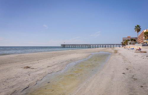Steps to Shore Modern Redington Beach Townhome - Foto 3