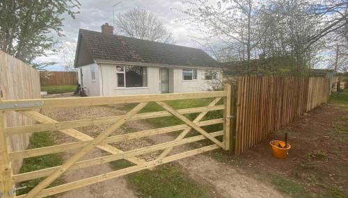 Cheerful 3 bedroom bungalow with indoor fire place - Foto 2