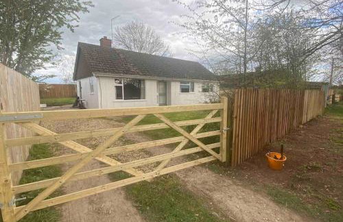 Cheerful 3 bedroom bungalow with indoor fire place - Foto 2