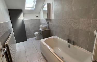 Modern Top Floor Aparment Near Beach Luxury - Foto 3