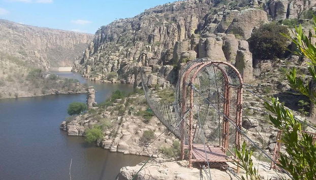 Tour de aventura en Boca de Túnel - Foto 4, Entrada al puente colgante