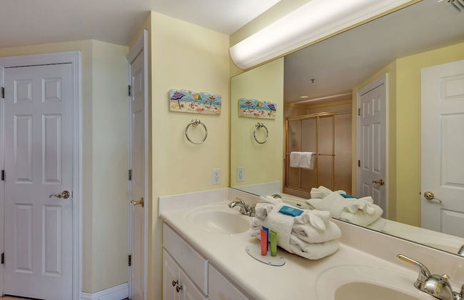 Oceanfront Condo with Spacious Balcony - Unit 0306 by RedAwning - Foto 14