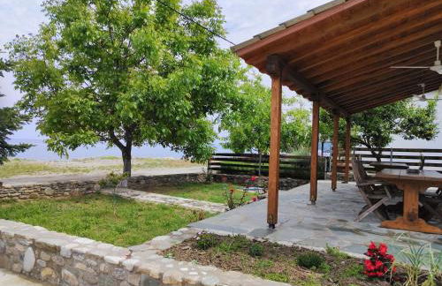 Το καλύβι στην Ανάληψη - Foto 4