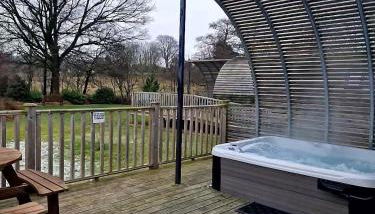 The Ness, Lodge with Hot Tub - Foto 4