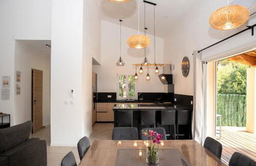 Plan de la Tour M2 - Villa 6 pers climatisée, 3 ch, piscine privée chauffée, calme & verdure - Foto 3