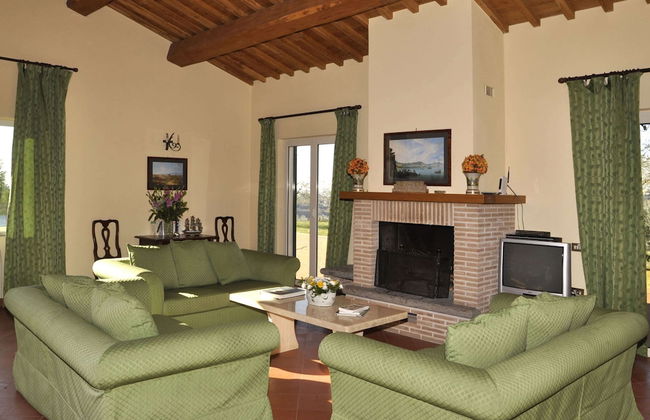 Villa in Magliano Sabina With Private Pool - Photo 1