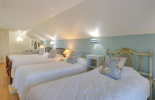 Vintage Charlevoix Home with Deck Near Round Lake! - Photo 19