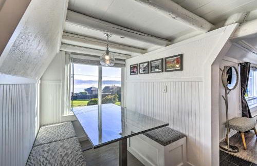 Puget Sound Cabin with Hot Tub and Water Views! - Foto 8