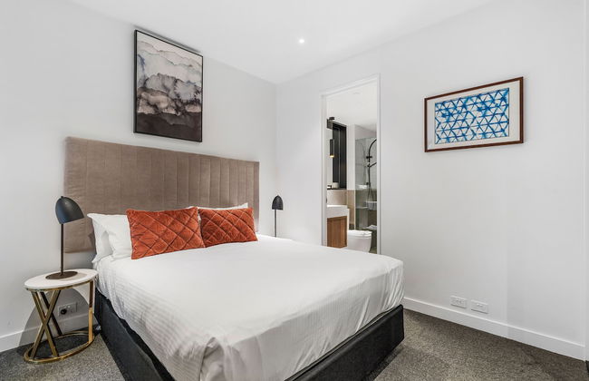 The Eminence Apartments by CLLIX - Photo 17