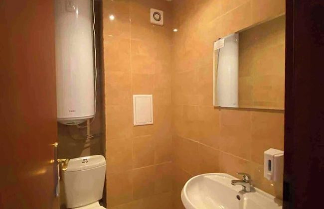 1 Bed Homey Two Floor Apartment - 200mbps Wi-fi! - Photo 24
