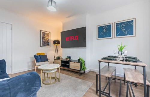 #93 Stylish Warwick Home - 10 mins to Warwick Castle - Sleeps 6 - " Perfect for Contractors and Families - Free Parking" - Foto 3