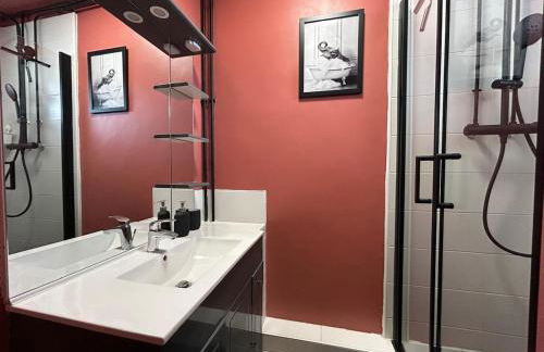 Cosy T3 Plein Centre, Clim & Balcon - Photo 29