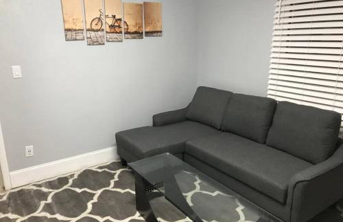 This little house close to hospital,downtown & CFD - Foto 47