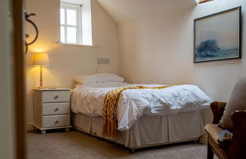 The Old Plough, mix of 1 bed and 3 bed units, rustic charm, super king bed or twins, en-suite, secure parking - Foto 42