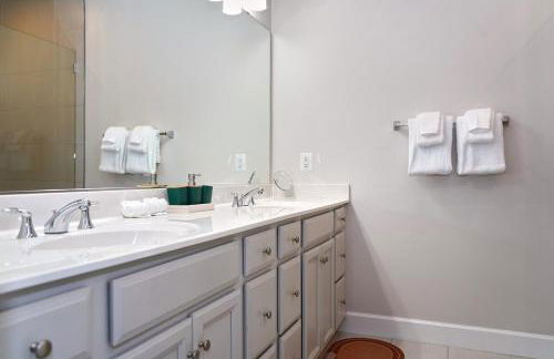 Modern Chic Gateway near DC & Fedex field - Foto 31