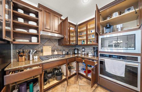 Austin Epic Stay Yoga Gym BBQ Yard WiFi Games - Foto 16