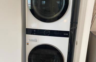 Modern Fully Renovated Suite & Loft in Downtown Trenton - Foto 17