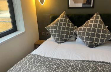 Studio Apartment - Perfect for Contractors and Short & Long Term Stays - Free WIFI - Free Parking - Extra Bed - Full Kitchen - Foto 4