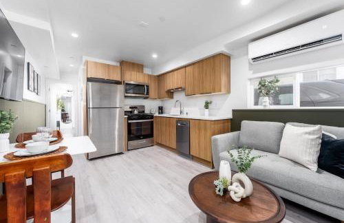 Cozy LA Getaway Fast Wi-Fi and Smart TV - Foto 4