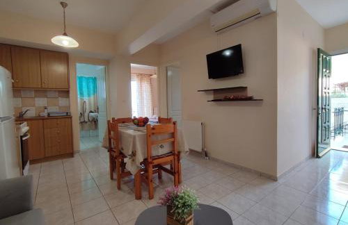 Dimitra's Comfort Apartment - Foto 13